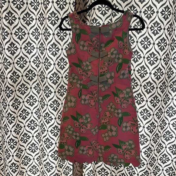 Lilly Pulitzer butterfly/flower scalloped, shift dress, size 2. - Picture 3 of 6